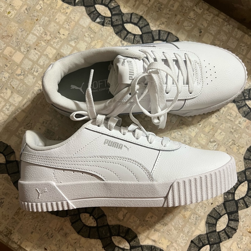 Brand new with box Puma Carina 2.0
